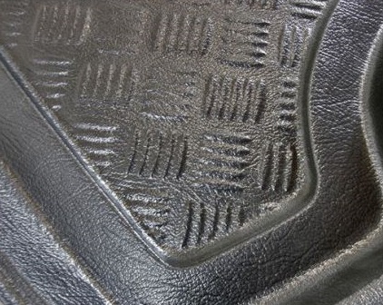 Tavita portbagaj auto POLCAR 4310WB-7, din polietilena, neagra, cu margine ridicata, pentru Land Rover Freelander 02.98-10.06, cu panza antialunecare
