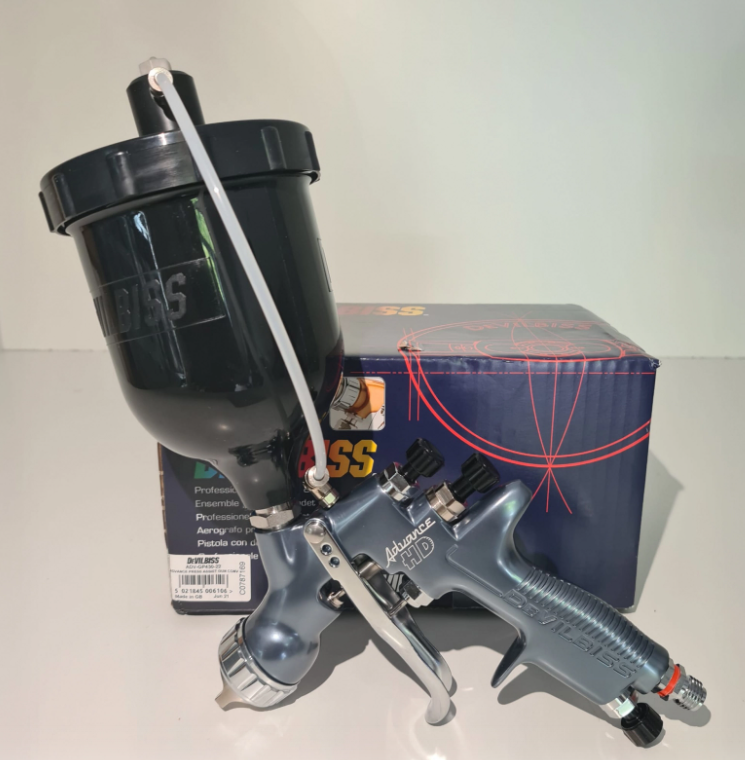 Pistol de vopsit DE VILBISS Advance HD Conventional ADV-GP430-16, consum aer 339 l/min, cana sus presurizata 600 ml, duza 1.6 mm