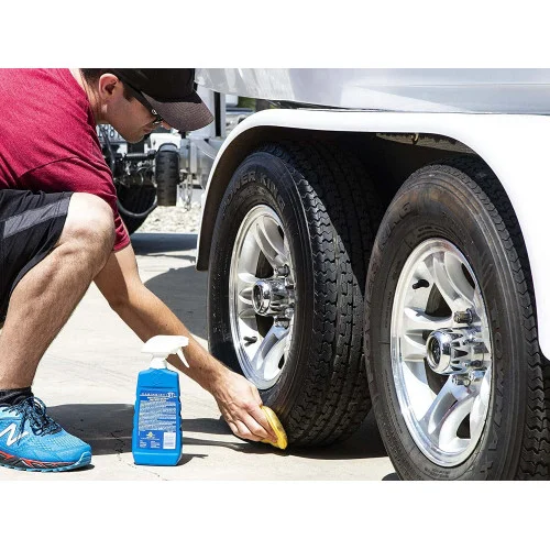 Solutie curatare vinilin si cauciuc auto MEGUIARS Vinyl and Rubber Cleaner/Conditioner M5716MG, 473 ml