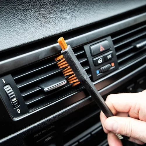 Perie curatare interior MEGUIARS Triple Duty Detail Brush X1130EUMG, negru